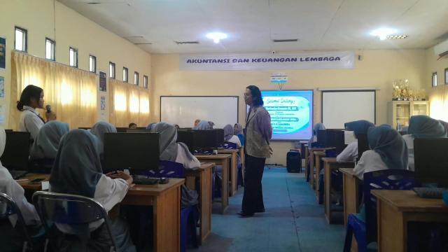 SMK N 14 Samarinda gaet korporasi raksasa PT.Kekean Primanda Indonesia dalam program guru tamu